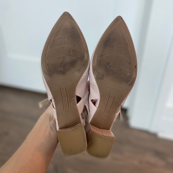 Bandolino Sling Back Block Heel - Picture 4 of 4